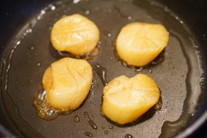 Nori-Wrapped Scallops - Step1