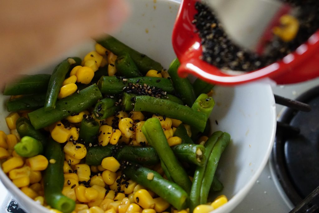 Green Beans and Corn with Sesame - Step3
