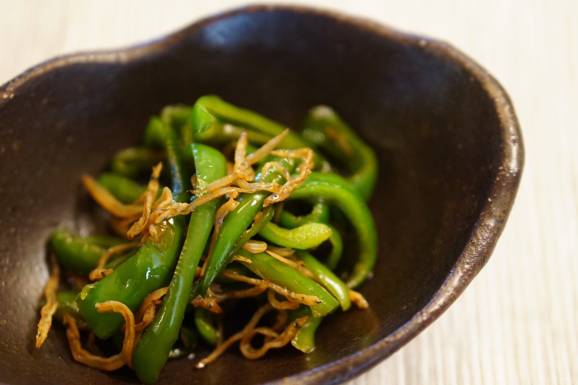 Green Pepper and Chirimenjako Stir Fry