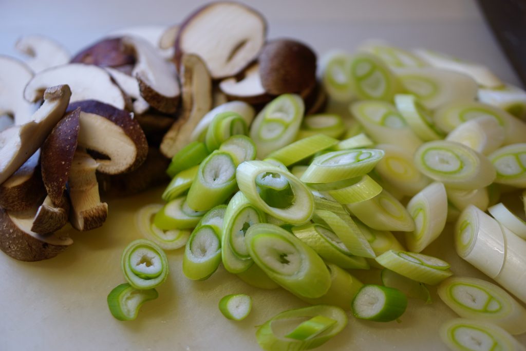 Shiitake and Naganegi Stir-fry - Preparation