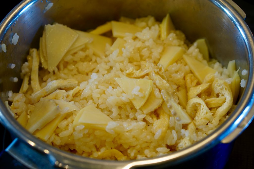 Takenoko Gohan (Rice with Bamboo Shoot) - Step1